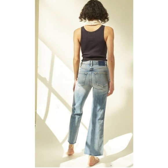 NWT AMO High Rise Kick Crop Jeans in size 30 - Picture 5 of 13